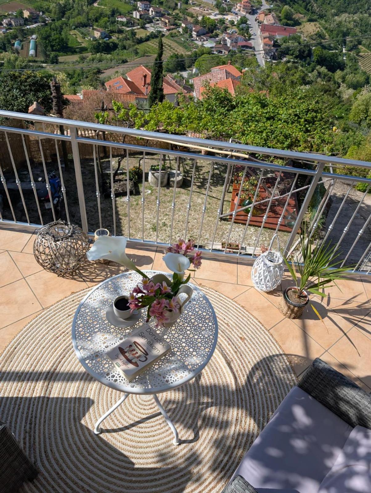 Studio Apartman Bel Vedere Motovun Exteriér fotografie